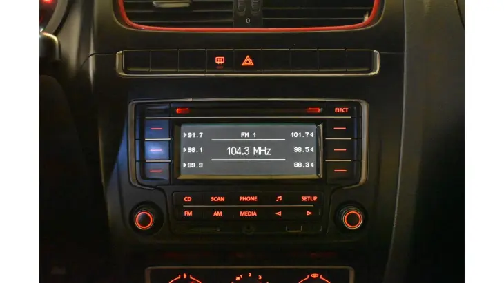 FOX - 1.6 MI ROCK IN RIO 8V 4P MANUAL