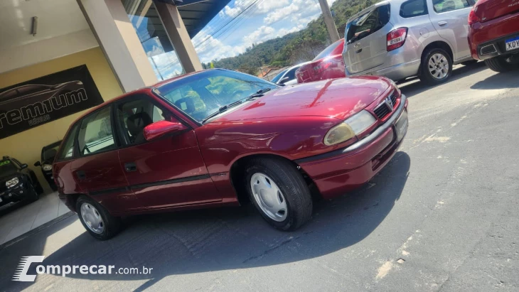 ASTRA 2.0 MPFI GLS 8V