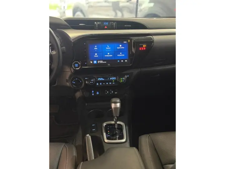 HILUX 2.8 D-4D TURBO DIESEL CD SRX 4X4 AUTOMÁTICO