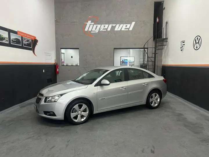 Cruze 1.8 Lt 16V Flex 4P Automático