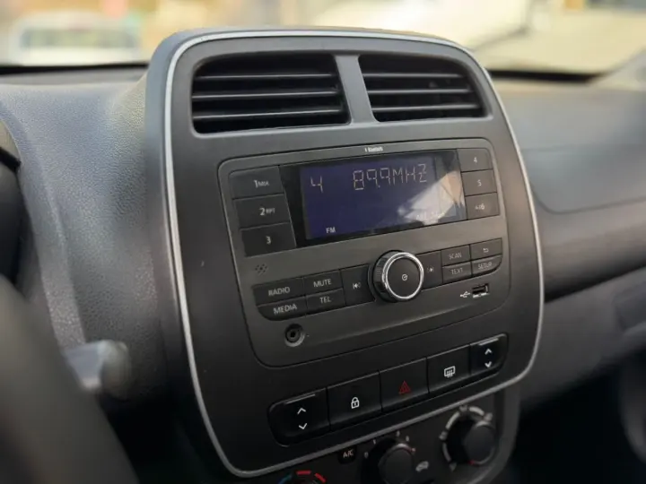 KWID Zen 1.0 Flex 12V 5p Mec.