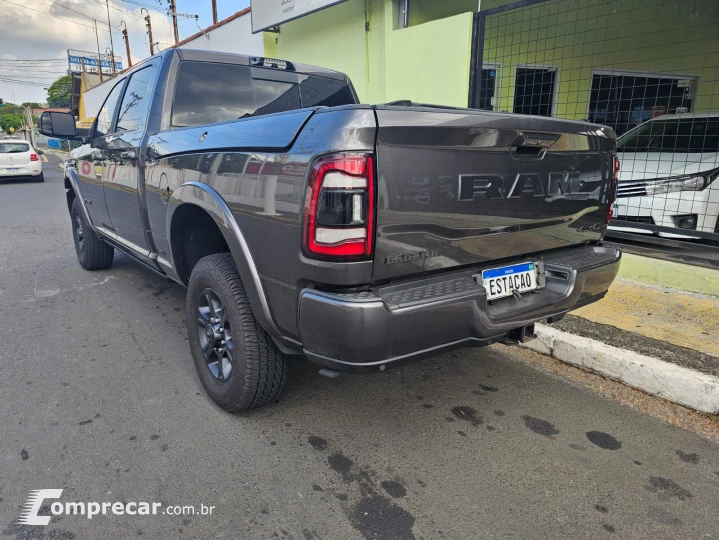 RAM 6.7 2500 Night Edition 4X4 CD I6 Turbo