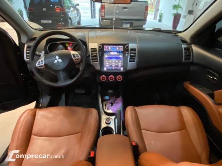 OUTLANDER 3.0 4X4 V6 24V