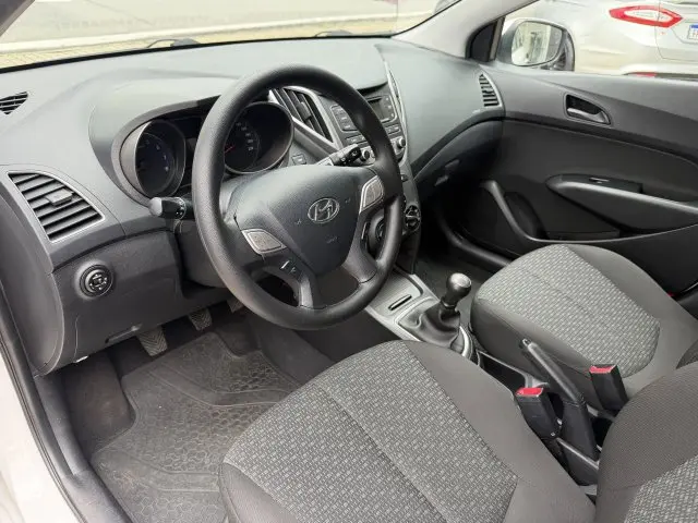 HB20 - 1.0 COMFORT PLUS 12V 4P MANUAL