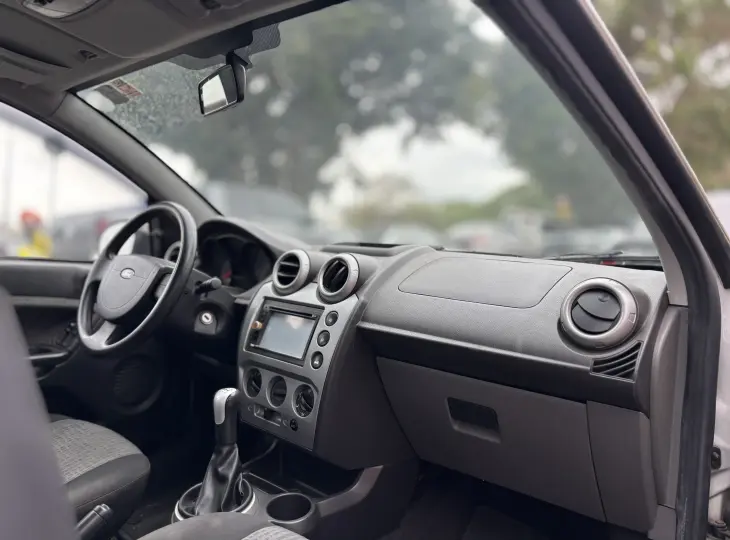 FIESTA 1.6 MPI Sedan 8V