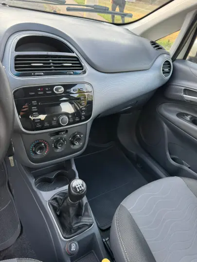 PUNTO 1.4 ATTRACTIVE