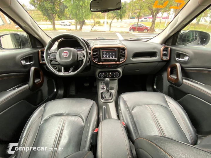 TORO 2.0 16V Turbo Volcano 4WD AT9