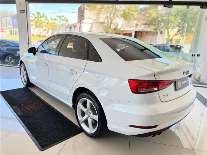 A3 1.4 TFSI Sedan Attraction 16V