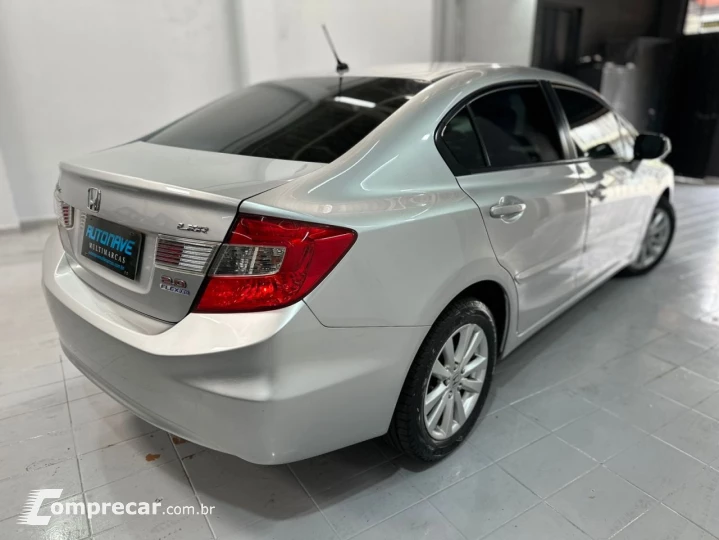 Civic 2.0 16V 4P FLEX LXR AUTOMÁTICO