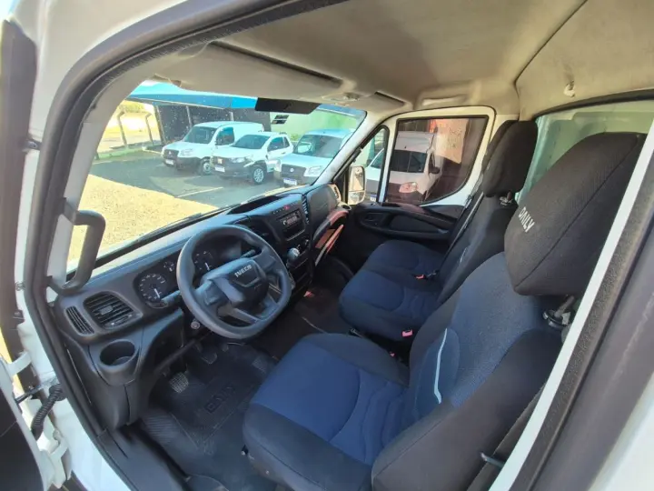 Daily 35-150 CABINE SIMPLES DIESEL