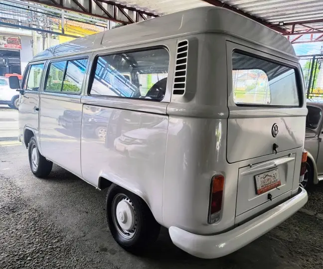 KOMBI 1.6 Luxo 8V