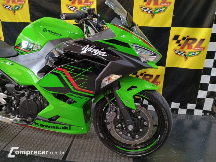 Ninja 400 racing team