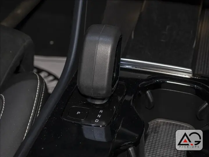 C40 P8 Recharge Pure Electric AWD