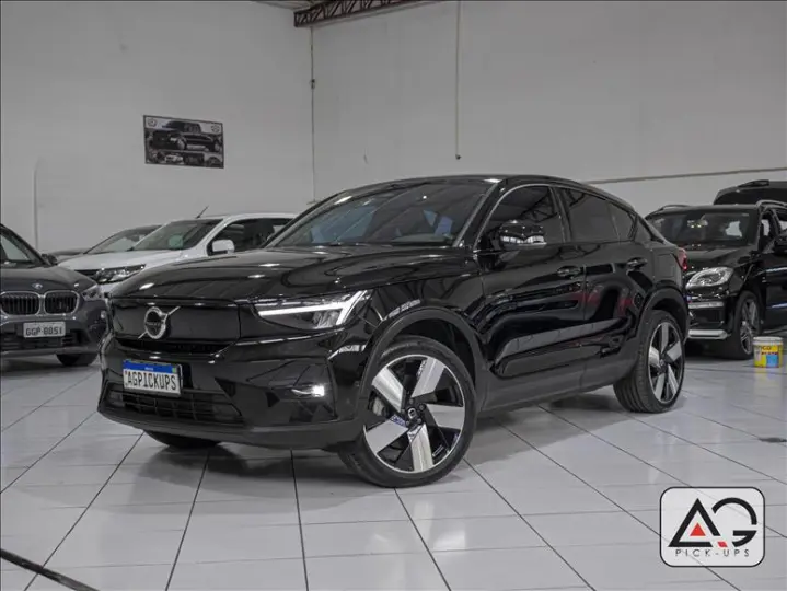 C40 P8 Recharge Pure Electric AWD