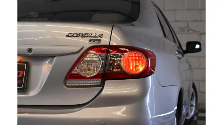 COROLLA - 1.8 GLI 16V 4P AUTOMÁTICO