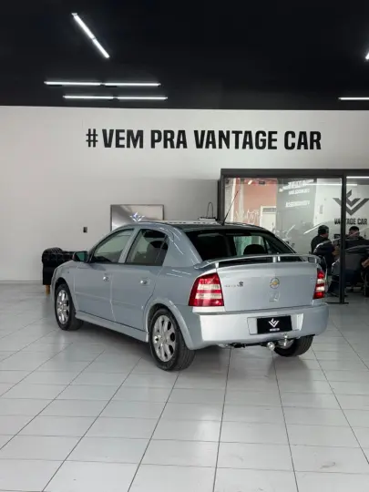 ASTRA 2.0 MPFI Advantage 8V