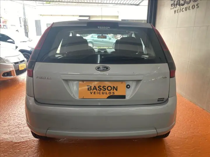 FIESTA 1.6 MPI Hatch 8V