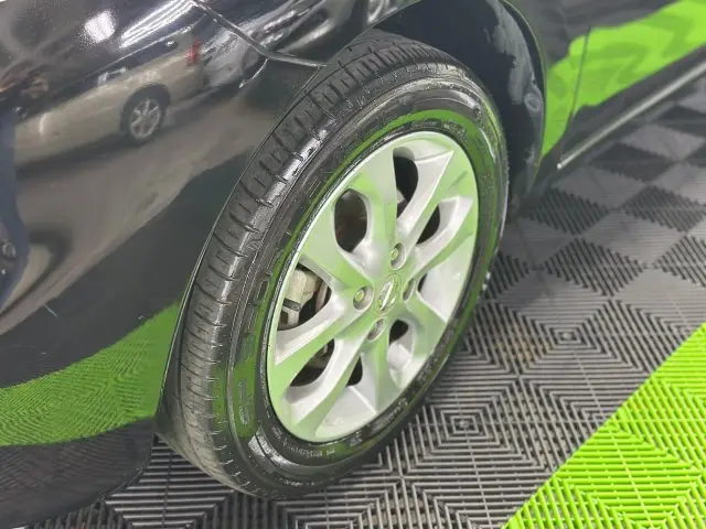 MARCH - 1.0 SV 12V 4P MANUAL