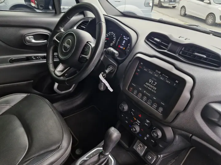 RENEGADE 1.8 16V FLEX LONGITUDE 4P AUTOMÁTICO