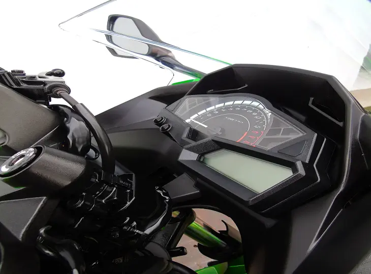 KAWASAKI NINJA 300 ABS