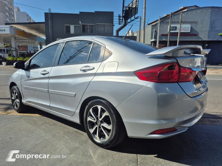 CITY 1.5 DX Sedan 16V