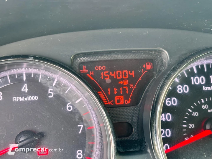 Versa 1.6 16V SL (Flex)