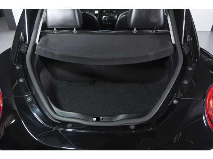 NEW BEETLE 2.0 MI 8V GASOLINA 2P TIPTRONIC