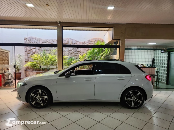 A 250 2.0 16V 4P CGI VISION 7G-DCT AUTOMÁTICO