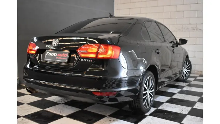 JETTA - 2.0 COMFORTLINE 4P MANUAL