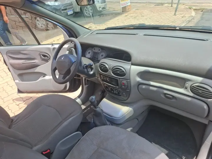 Scénic 1.6 Authentique 16V Flex 4P Manual