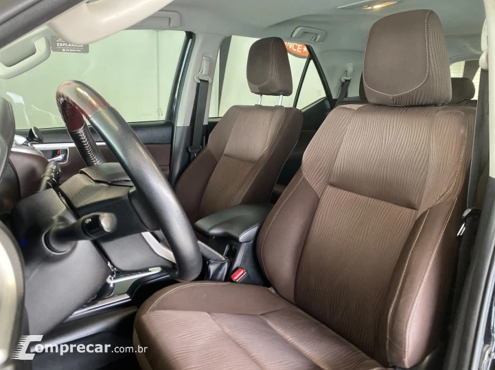 HILUX SW4 2.7 SR 7 LUGARES 4X2 16V TOYOTA