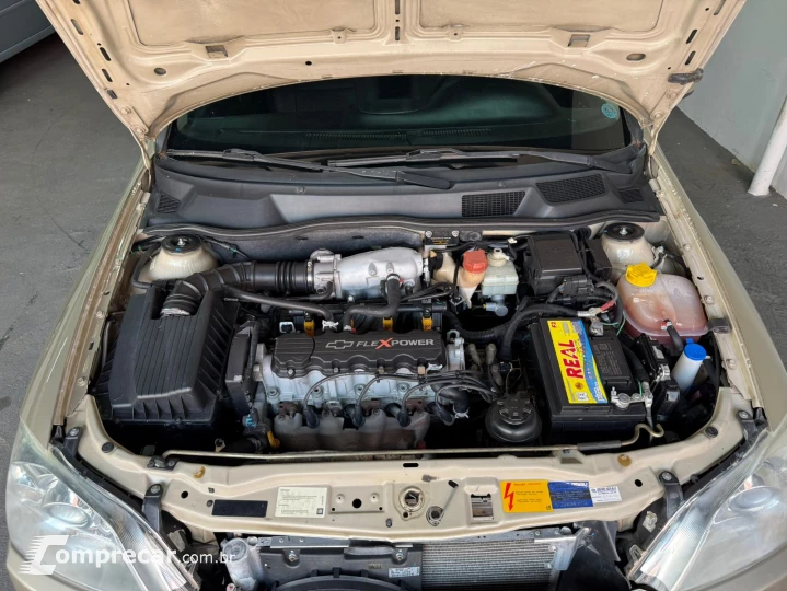 ASTRA 2.0 MPFI Advantage 8V