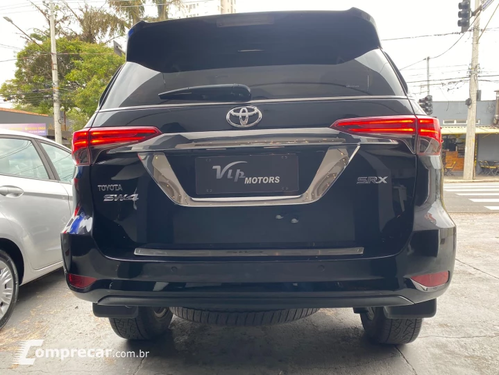 HILUX SW4 2.8 D-4d Turbo SRX Platinum 7L 4X4