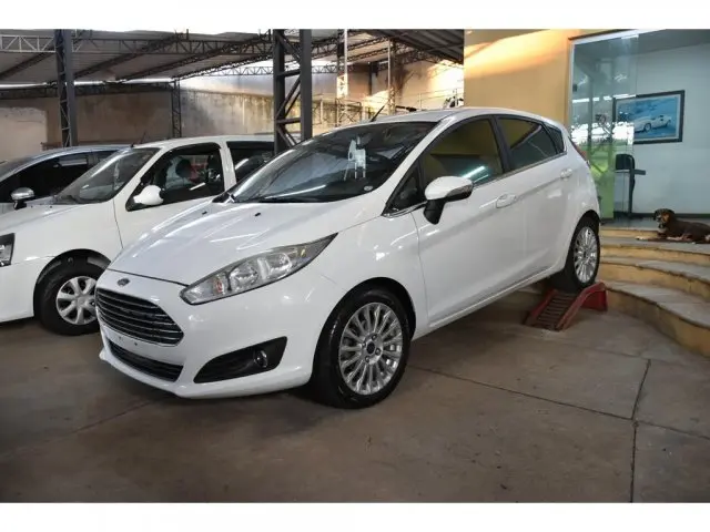 FIESTA HATCH - 1.6 TITANIUM HATCH 16V 4P MANUAL