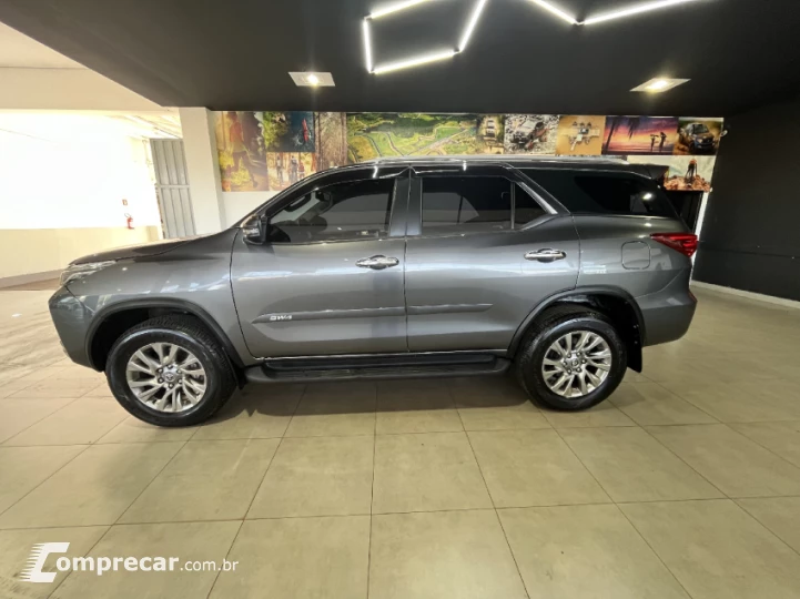 HILUX SW4 2.7 SRV 4X2 16V