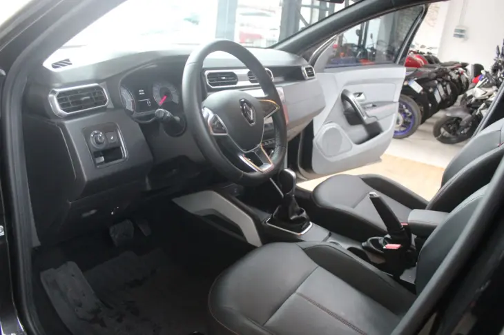 Duster 1.6 16V 4P FLEX SCE ICONIC X-TRONIC AUTOMÁTICO