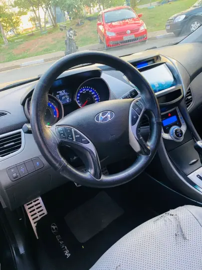 Elantra GLS 1.8 16V Aut.