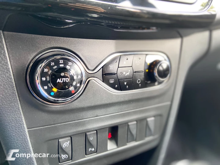 SANDERO 1.6 16V SCE Stepway Iconic