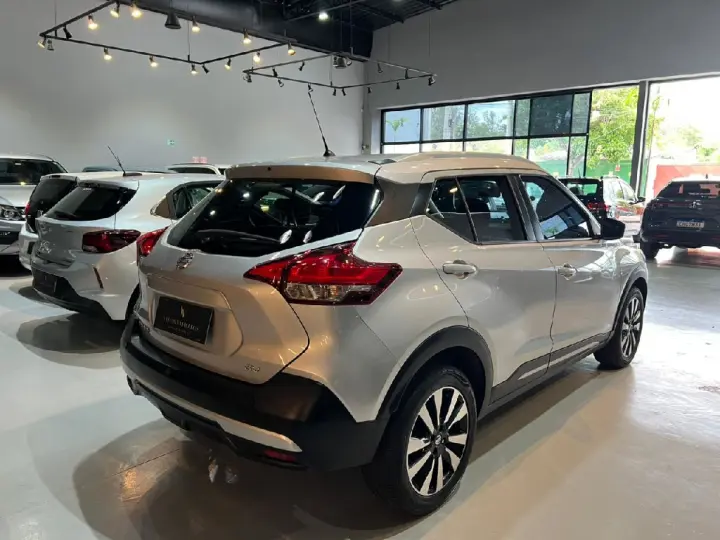 KICKS 1.6 16V FLEXSTART SV 4P XTRONIC