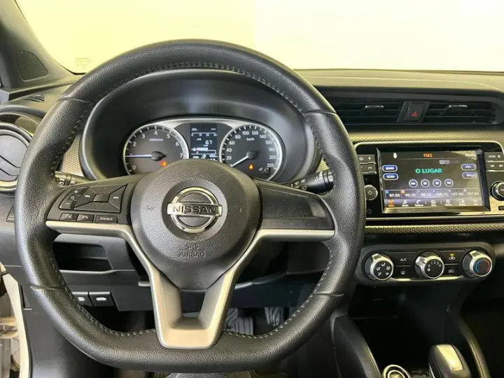 KICKS SV CVT 1.6 16V FLEX 5P AUT