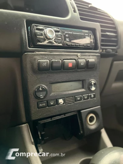 ZAFIRA 2.0 MPFI Elegance 8V