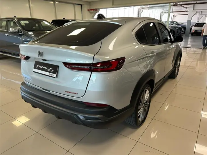 FASTBACK 1.0 TURBO 200 FLEX CVT