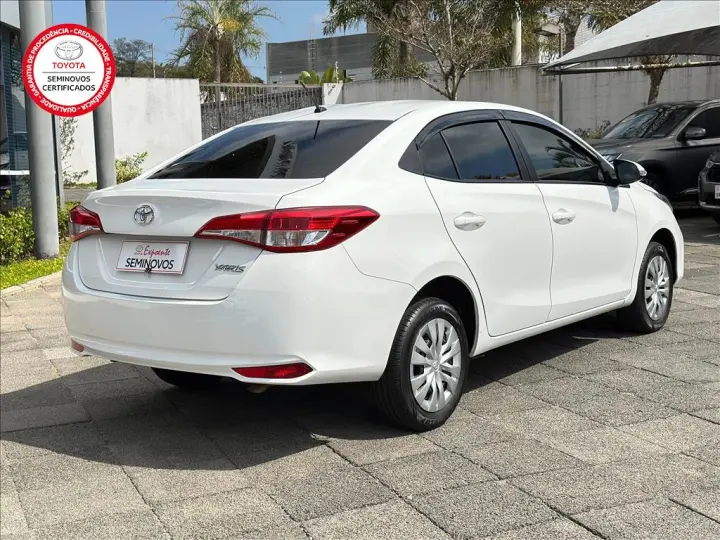 YARIS 1.5 16V FLEX SEDAN XL MULTIDRIVE