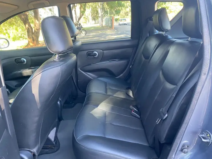 LIVINA 1.8 SL X-gear 16V