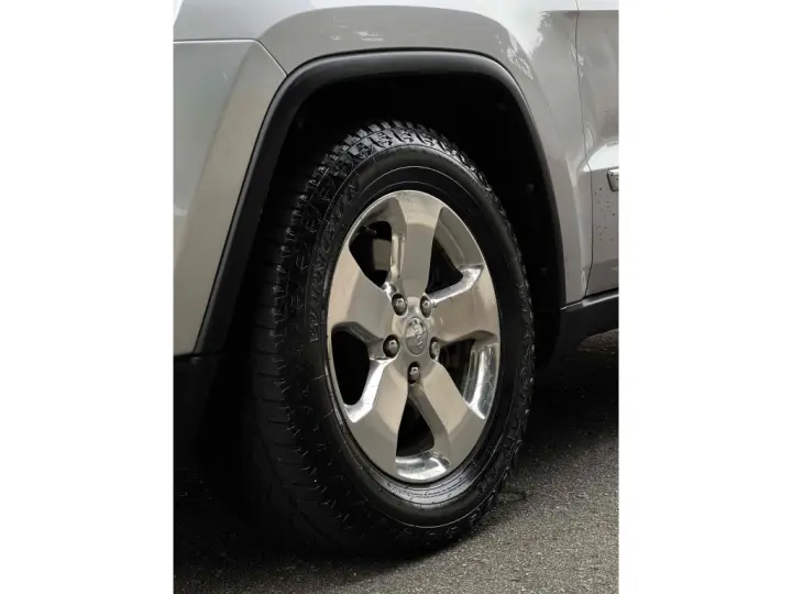 GRAND CHEROKEE 3.6 LAREDO 4X4 V6 24V GASOLINA 4P AUTOMÁTICO