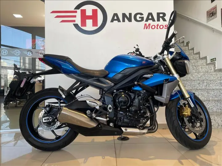 STREET TRIPLE 675