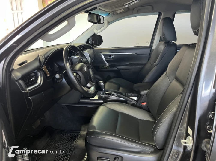 HILUX SW4 2.7 SRV 4X2 16V