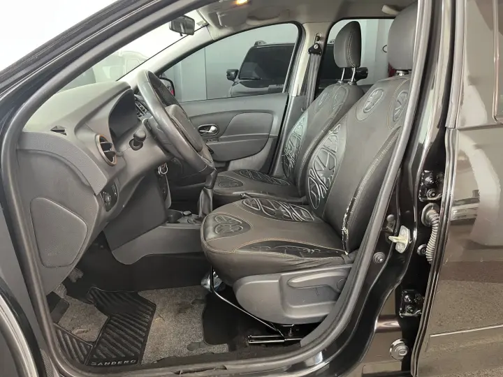 SANDERO 1.6 Stepway 8V