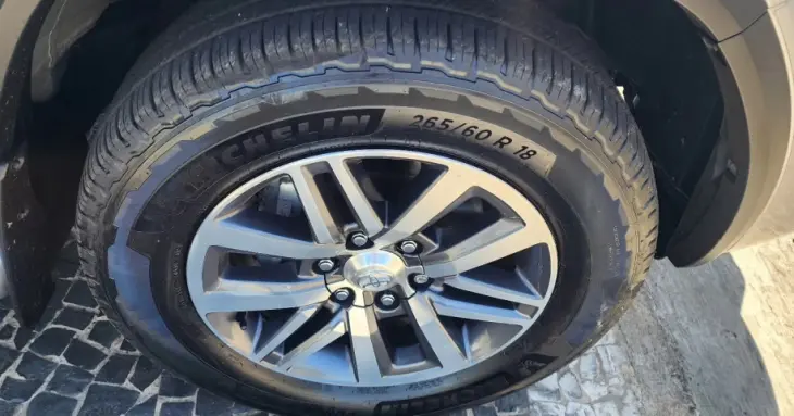 HILUX SW4 2.8 SRX 4X4 7 Lugares 16V Turbo Intercooler