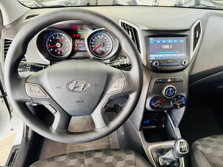 HB20 1.6 COMFORT PLUS 16V FLEX 4P MANUAL